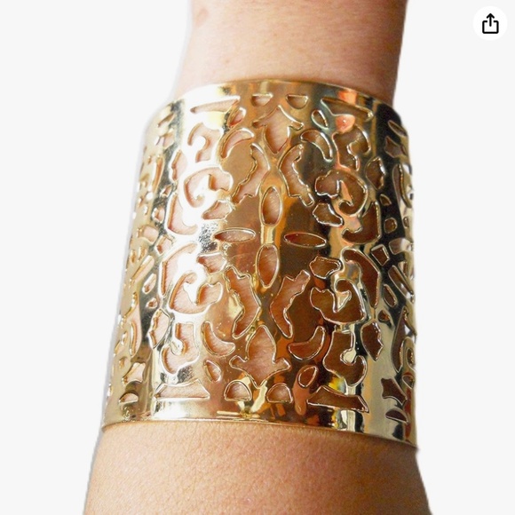 Filigree Cut Out Statement Wide Large Cuff Metal Bangle Bracelet Gold Tone - Picture 1 of 10